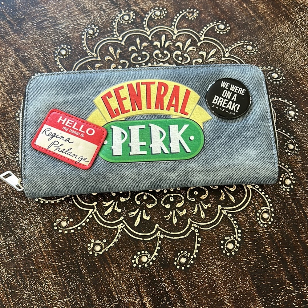 New Collectors Friends TV Show wallet!!!